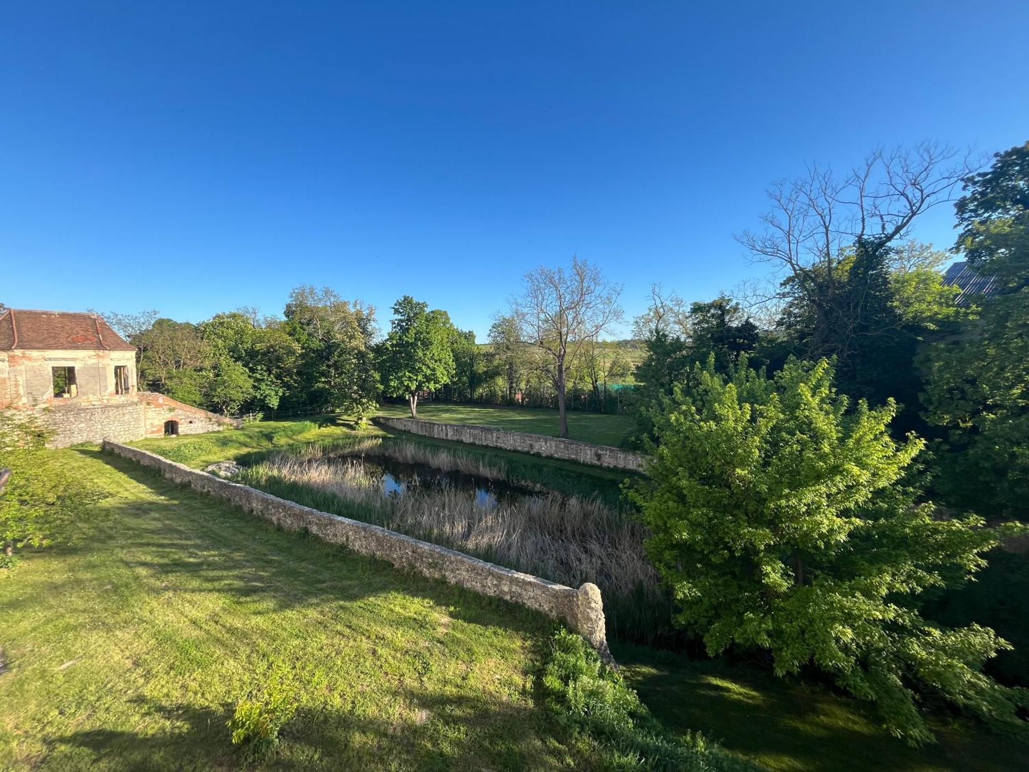 Schlosshotel Mailberg Exteriör bild