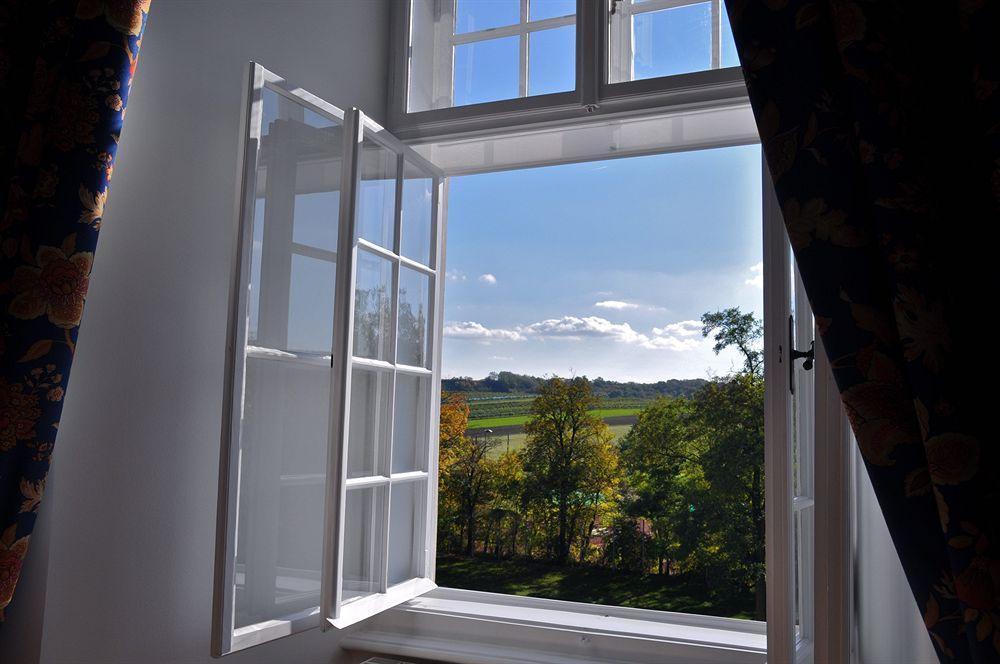 Schlosshotel Mailberg Exteriör bild